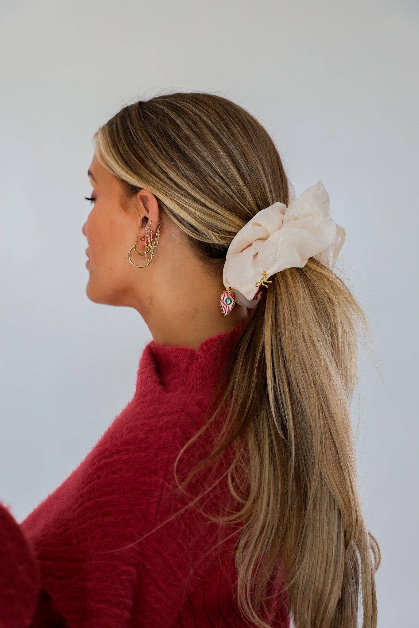 GROMMET JUMBO SCRUNCHIE: WITH CHARMS