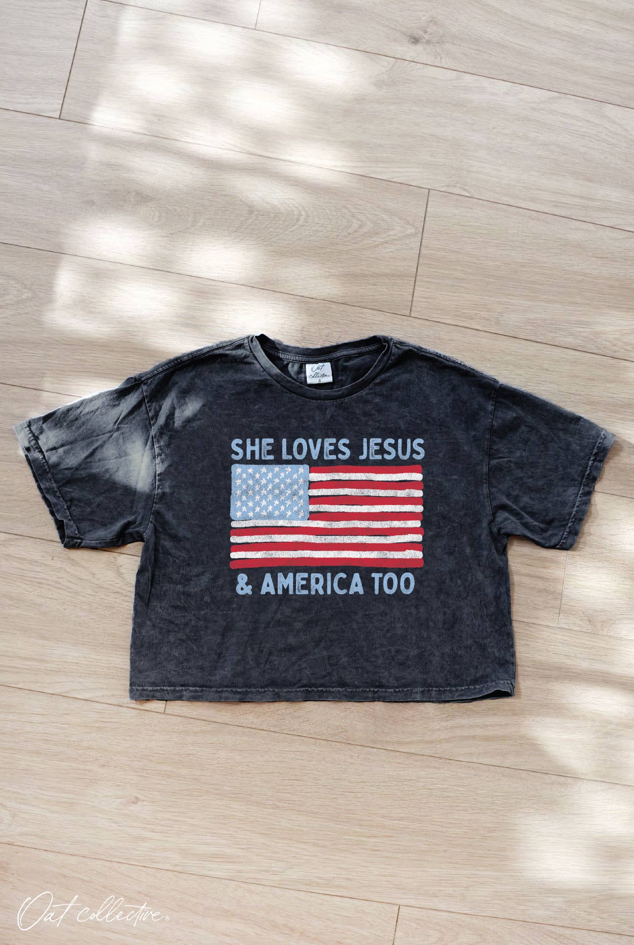 SHE LOVES JESUS AND AMERICA TOO Cropped Mineral Graphic Top