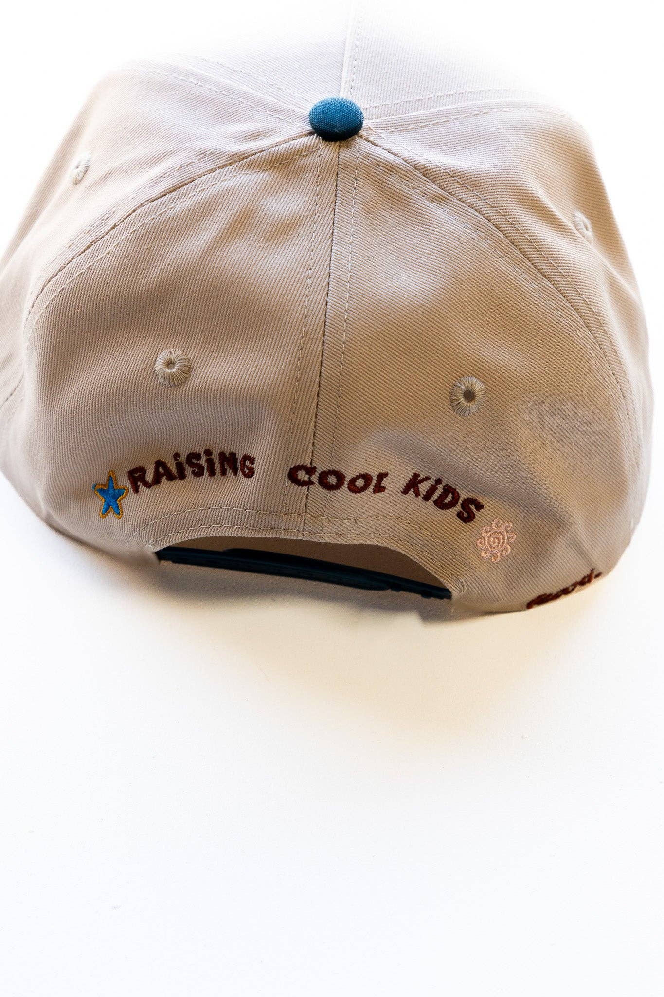 COOL MOM TRUCKER HAT