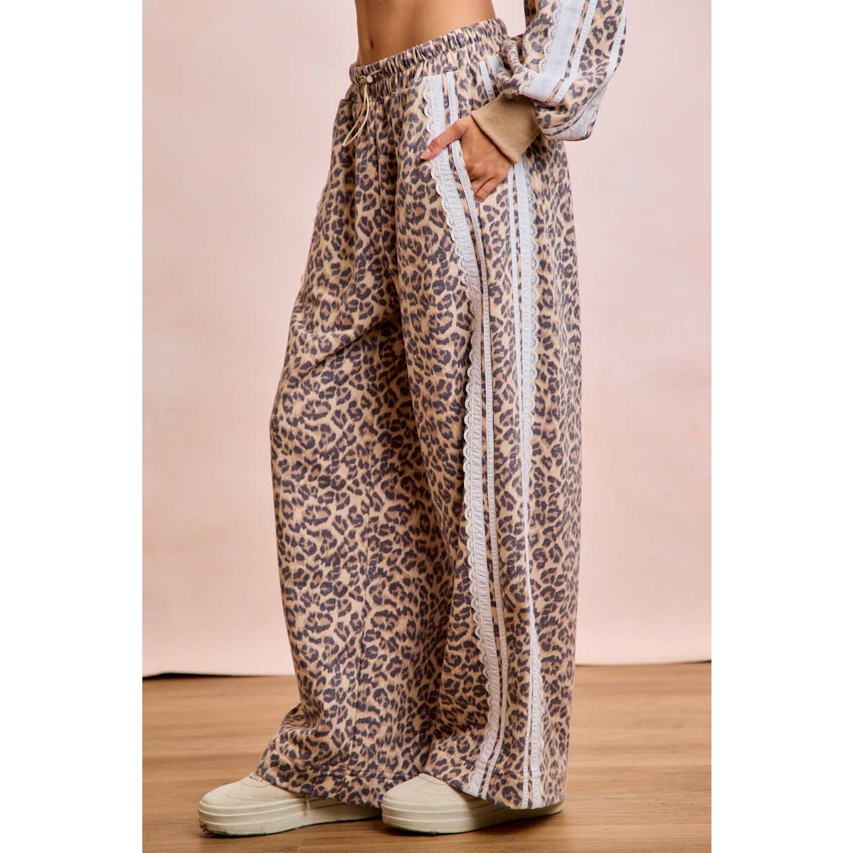 LEOPARD FRENCH TERRY LACE CONTRAST SWEATPANTS
