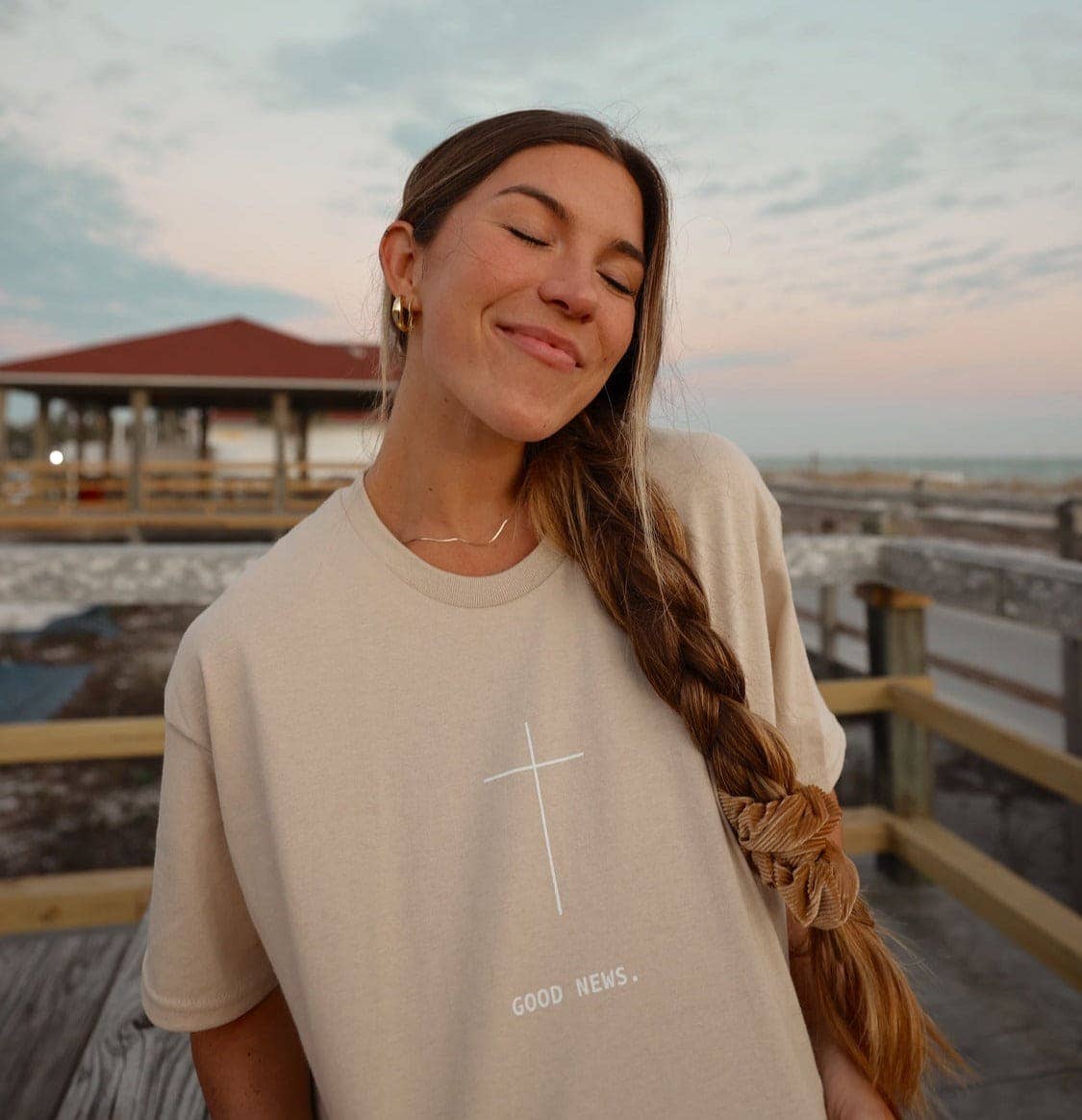 GOOD NEWS TEE