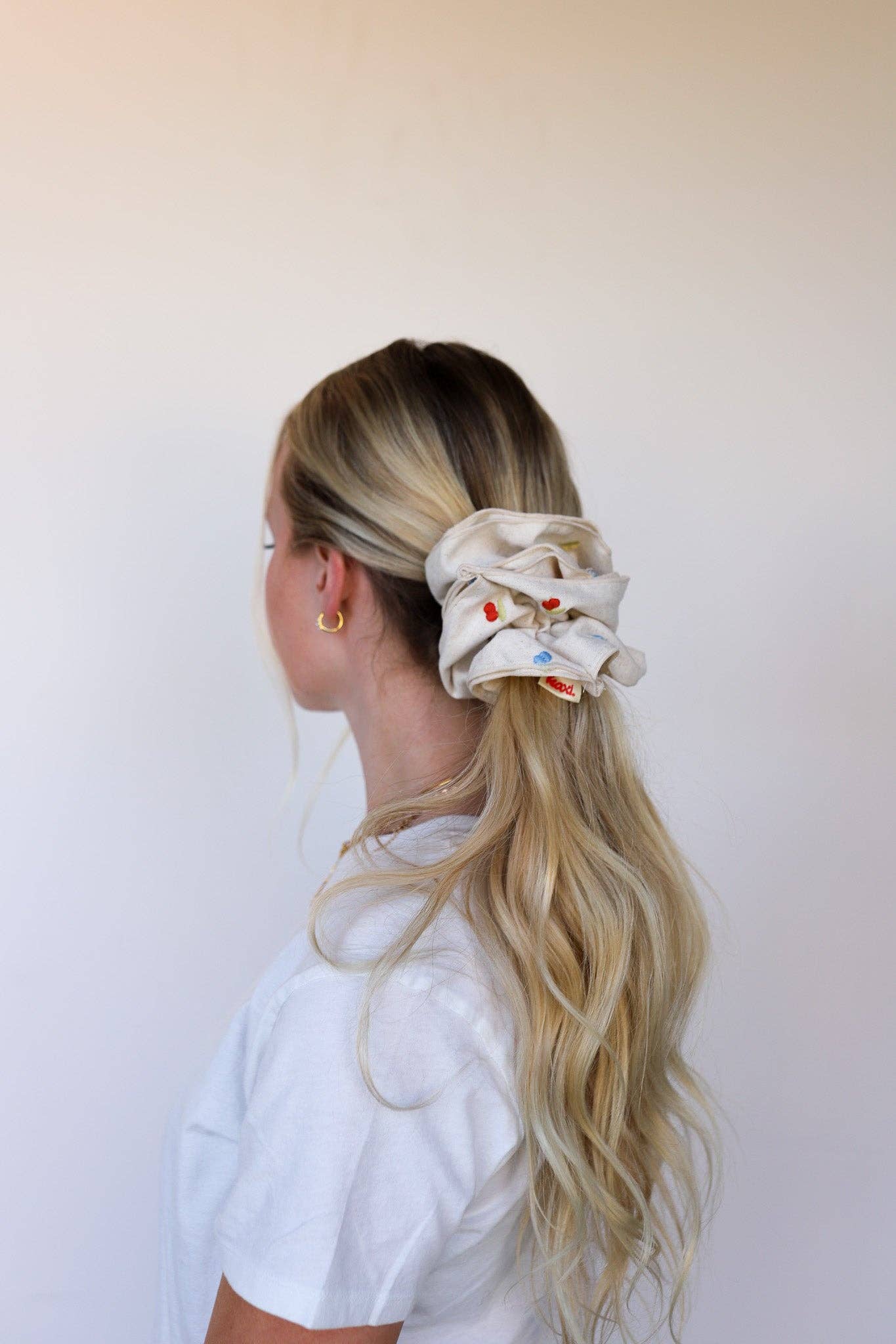 CREAM FARMERS MARKET CORSET SCRUNCHIE