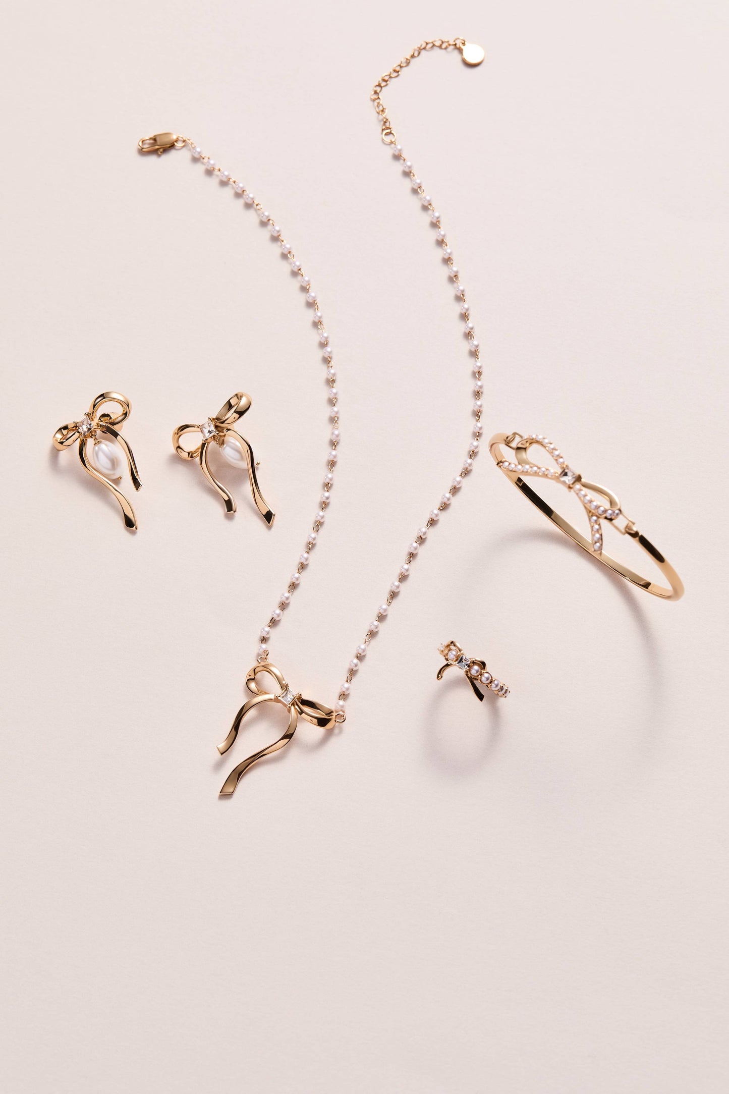 Bow Pearl Coquette Ring: Gold