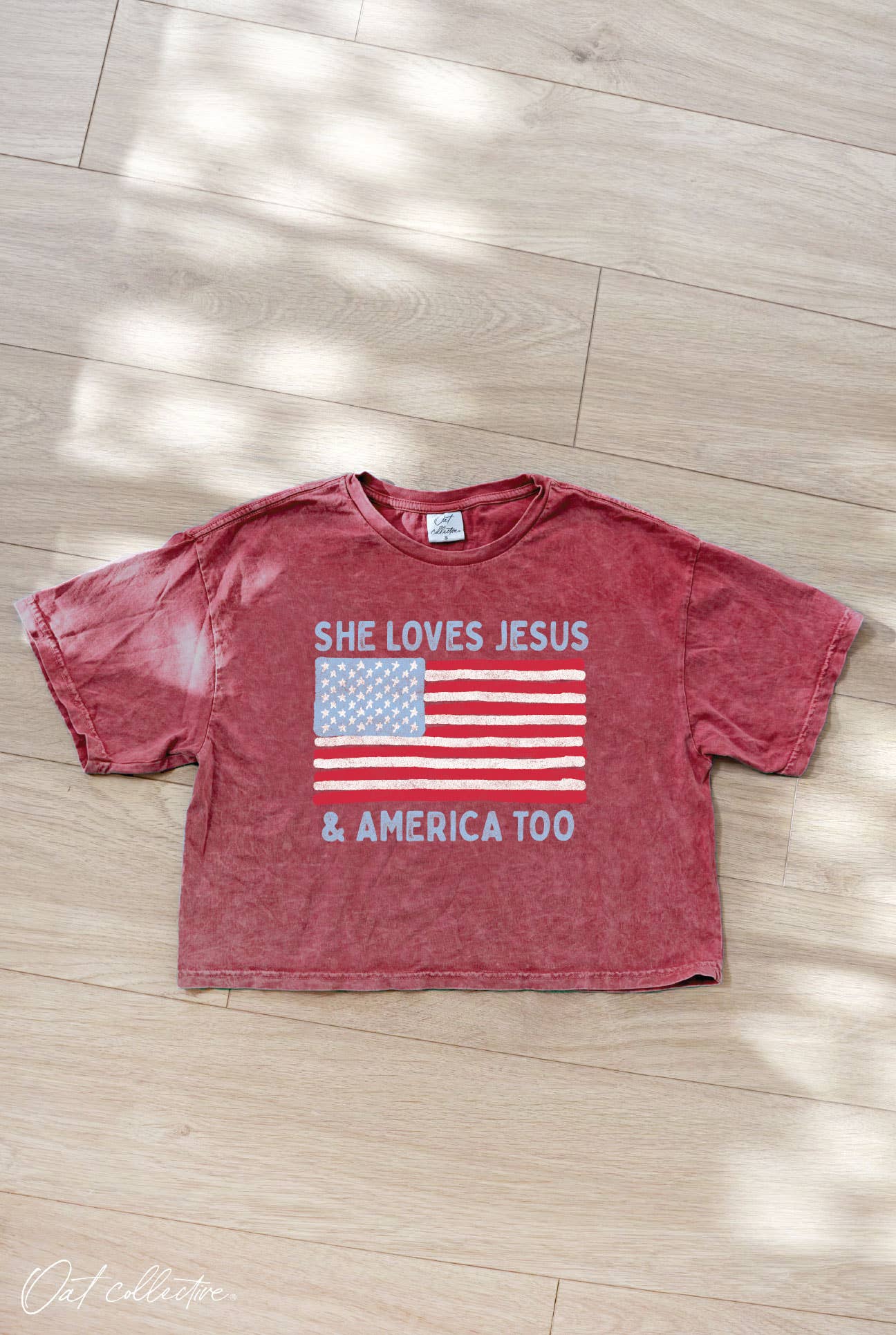 SHE LOVES JESUS AND AMERICA TOO Cropped Mineral Graphic Top