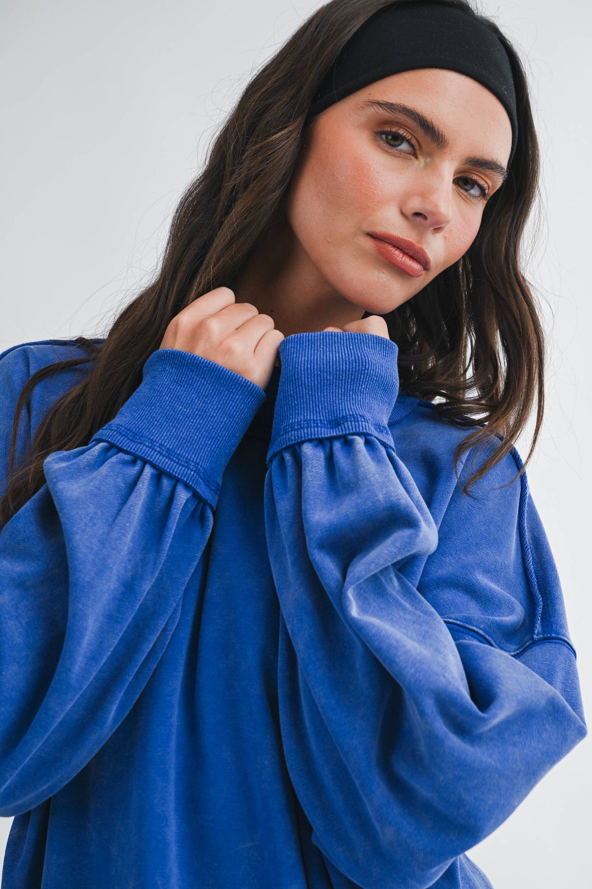 Oversized Mock Neck Washed Sweatshirt