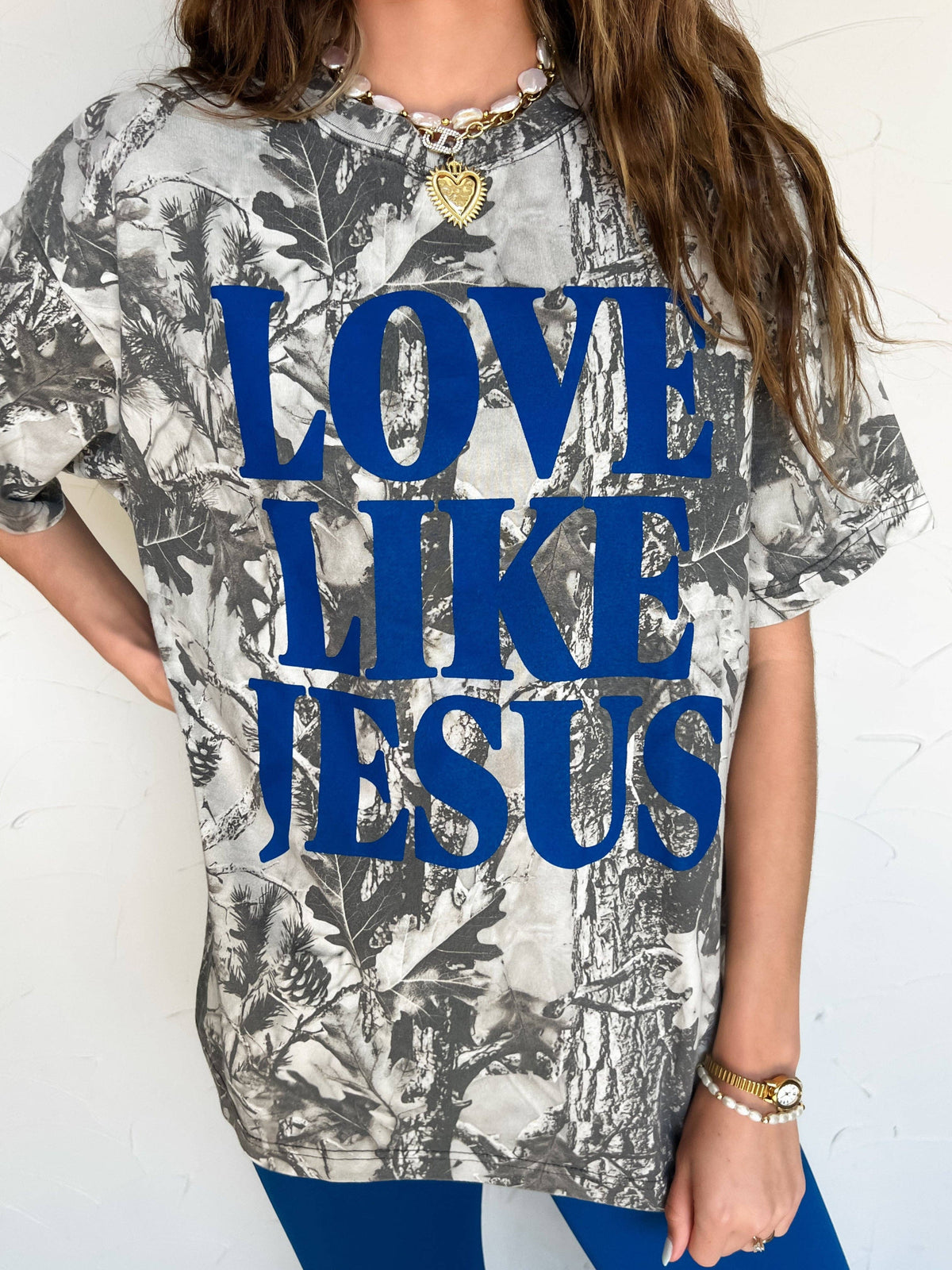 Love Like Jesus Tee