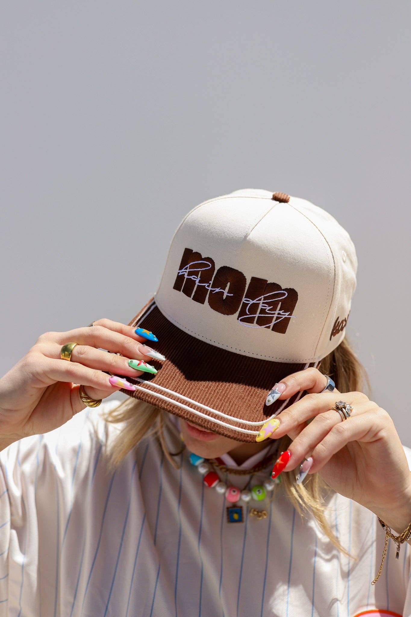 MOM HAIR DAY TRUCKER HAT