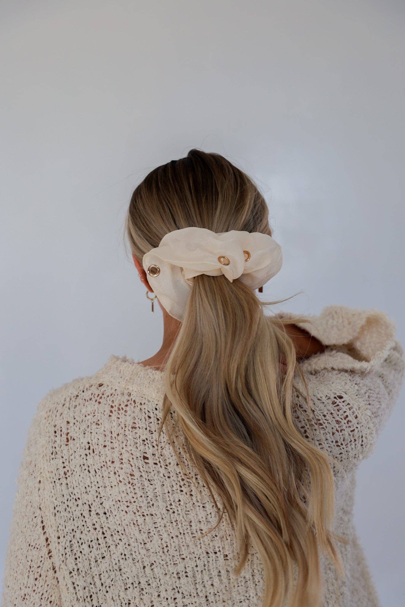 GROMMET JUMBO SCRUNCHIE: WITH CHARMS