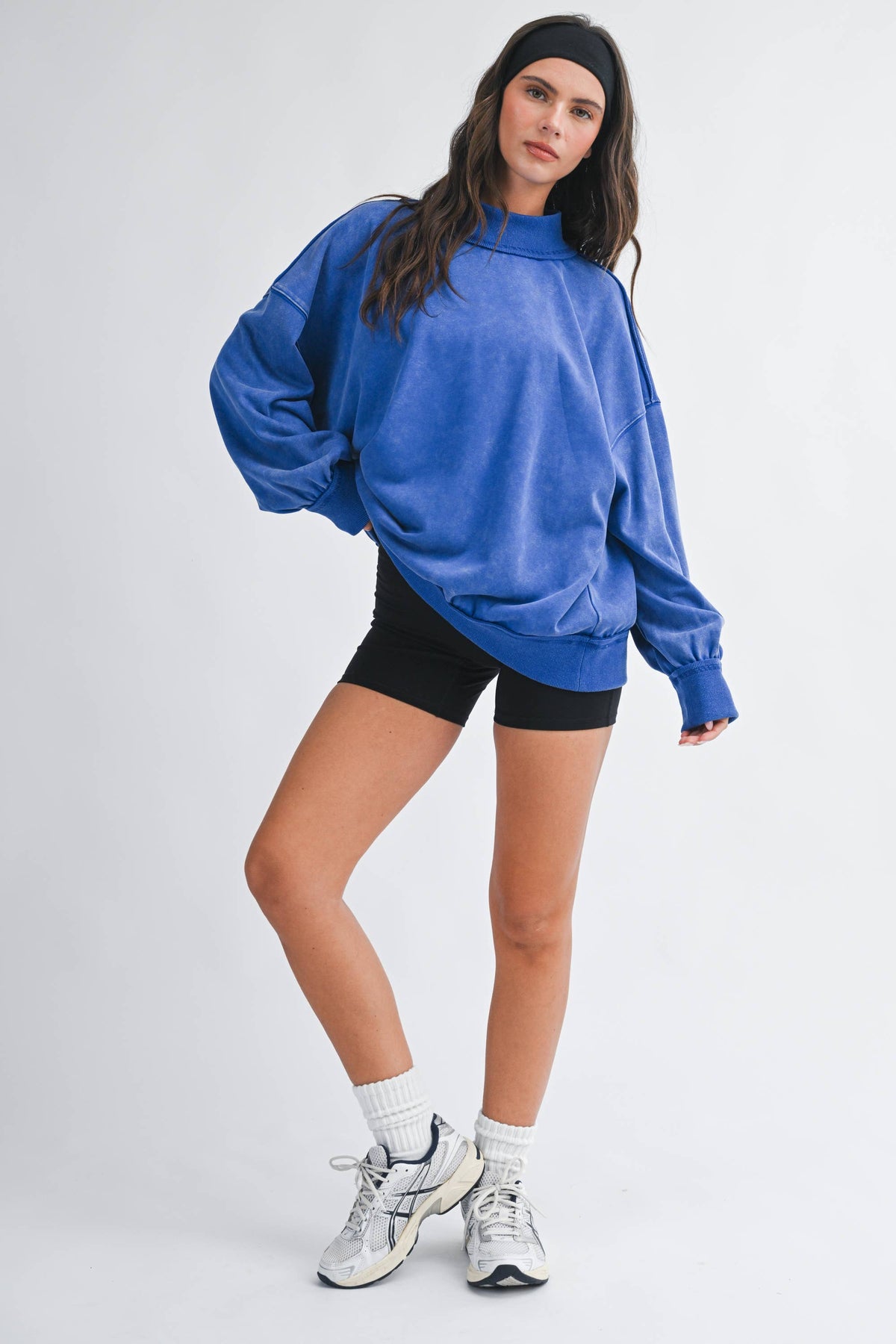 Oversized Mock Neck Washed Sweatshirt