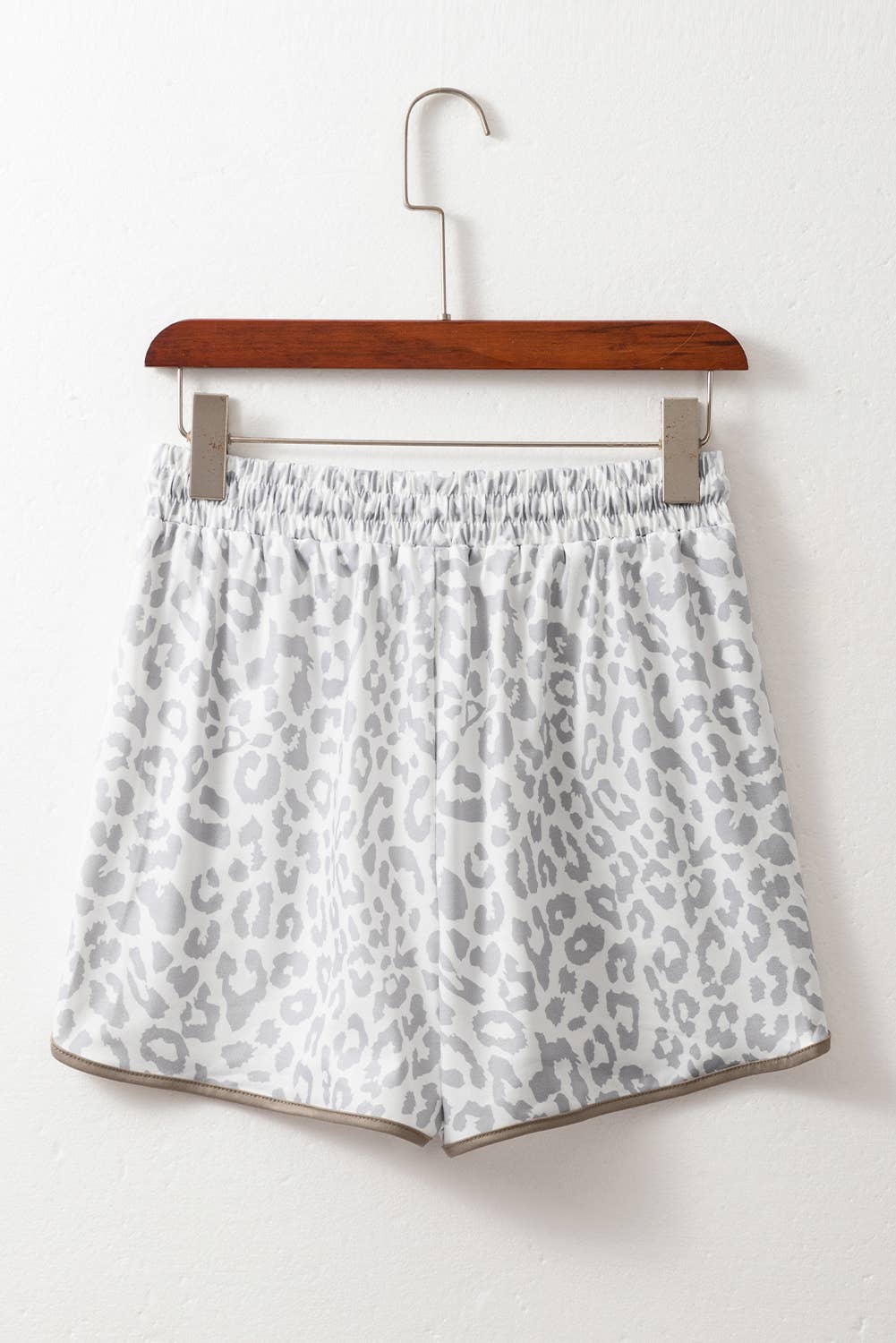 Leopard Elastic Waist Contrast Trim Casual Shorts